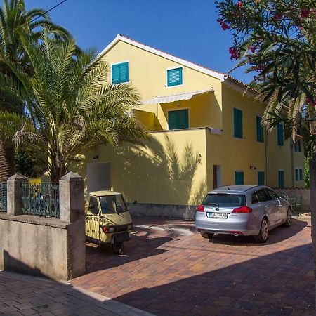 Appartamento Bigblue House Lussingrande Esterno foto