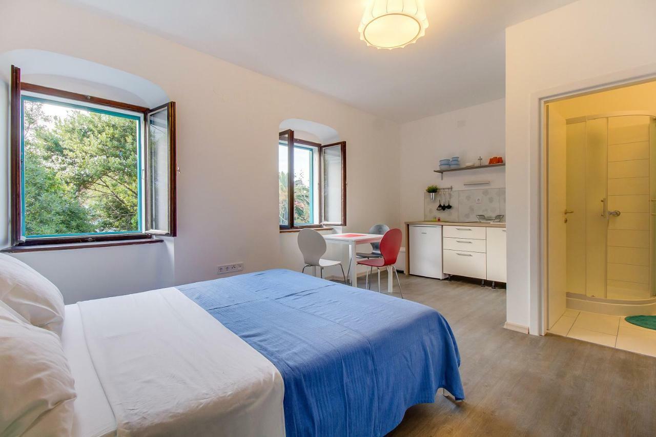 Appartamento Bigblue House Lussingrande Esterno foto
