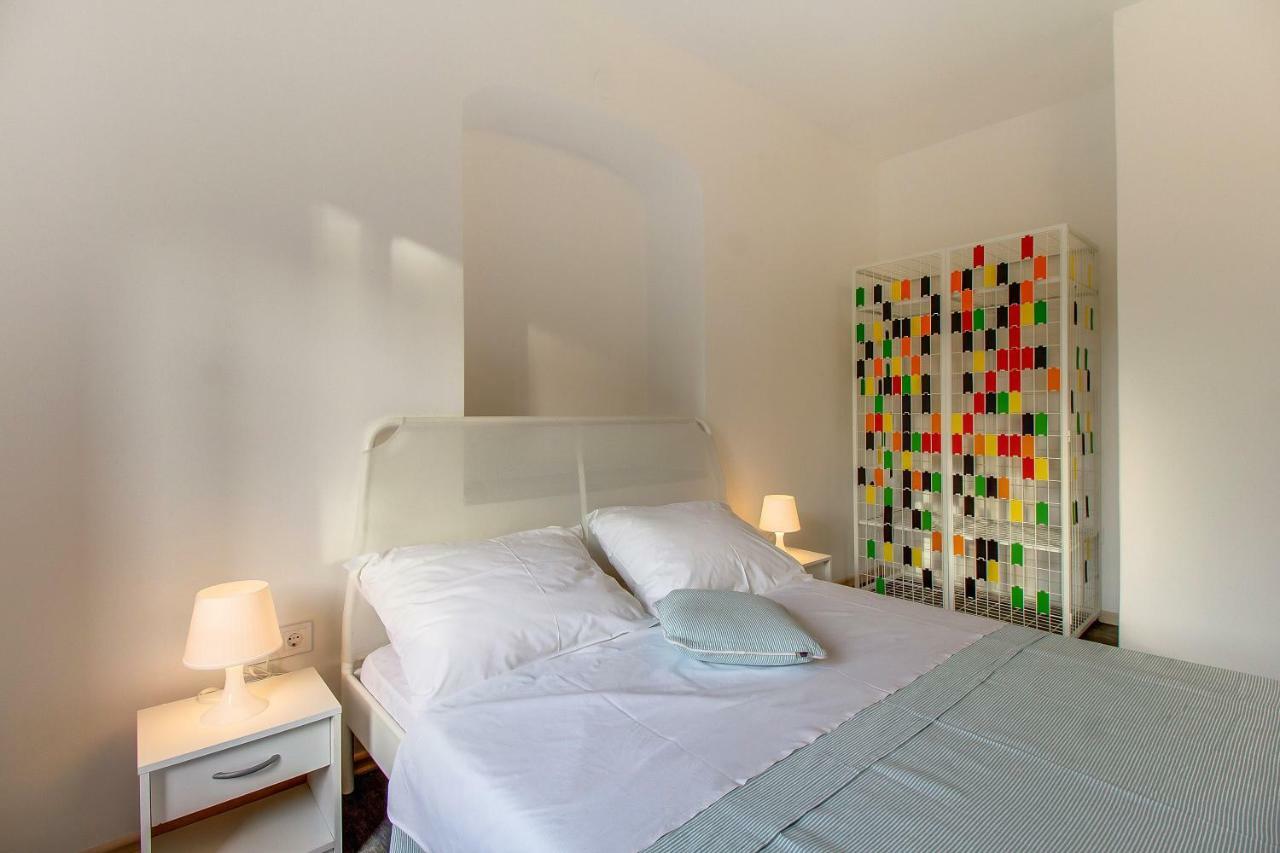 Appartamento Bigblue House Lussingrande Esterno foto