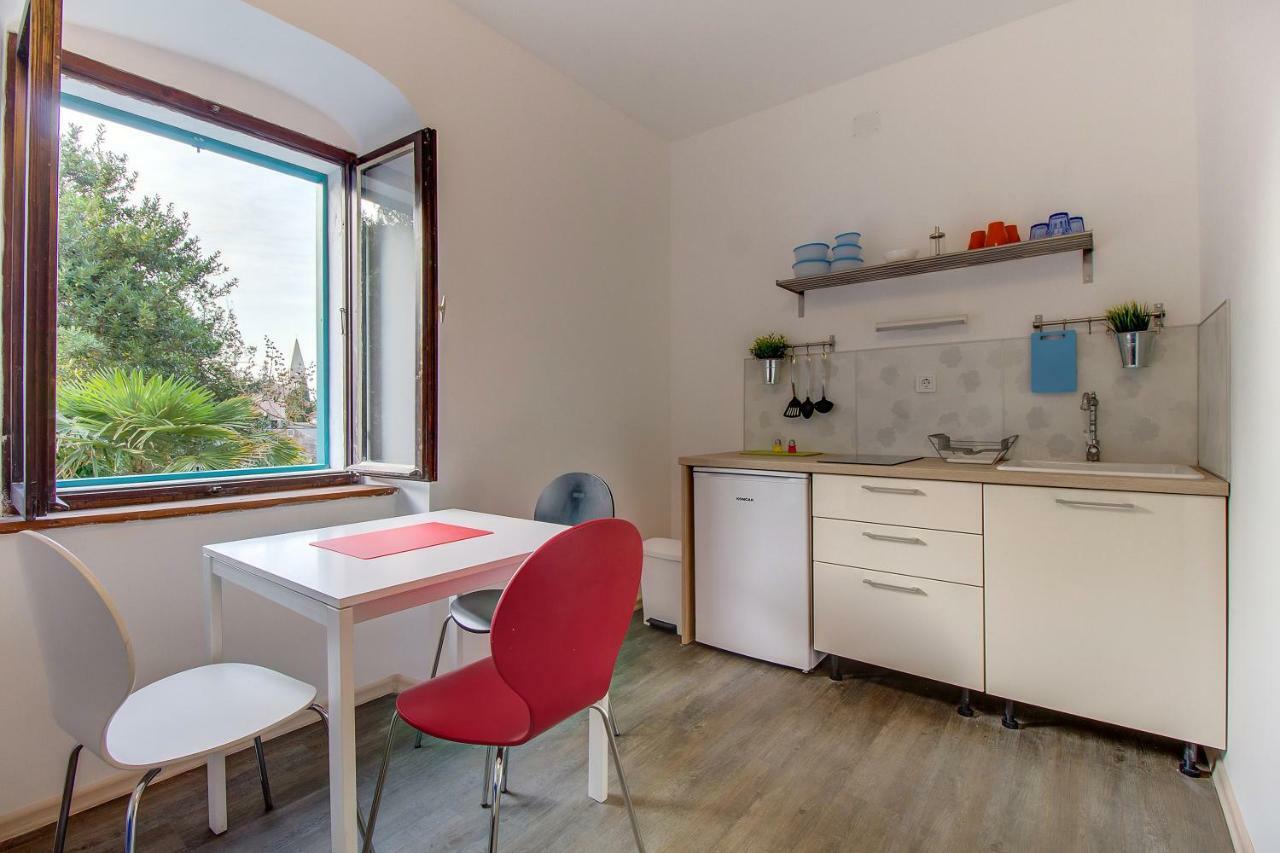 Appartamento Bigblue House Lussingrande Esterno foto