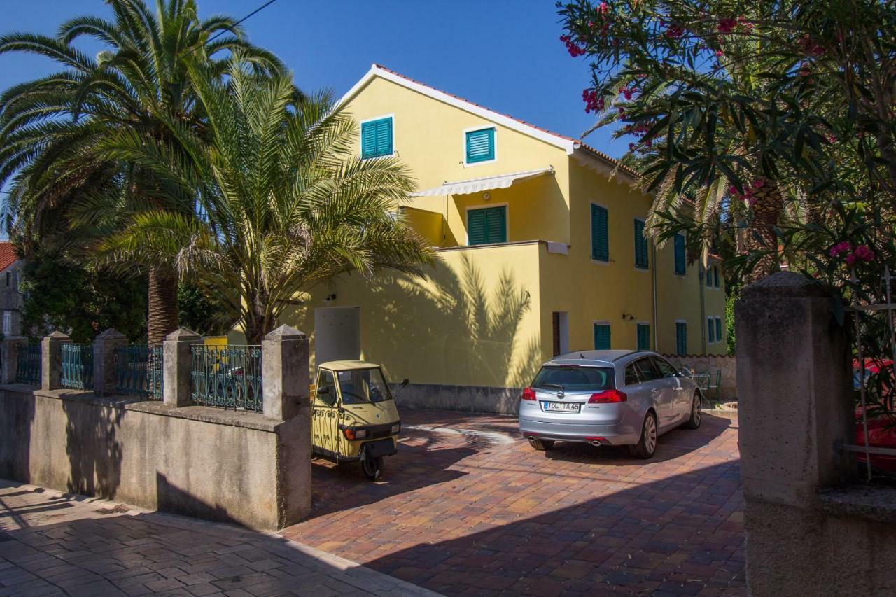 Appartamento Bigblue House Lussingrande Esterno foto
